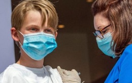 Nhiều nước tiêm phòng Covid-19 cho trẻ nhỏ và áp dụng chiến lược sống chung với dịch