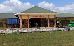 Buộc thôi việc phó ban quản lý chợ vì ưu ái người nhà tiêm vắc-xin Covid-19