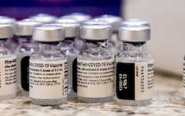 Vì sao Mỹ chỉ mua vaccine ngừa COVID-19 của Pfizer để viện trợ cho thế giới?