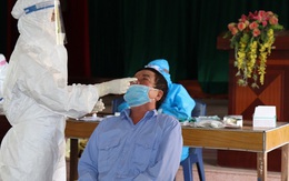 Đình chỉ hiệu trưởng không cho trưng dụng trường làm nơi test Covid-19 và cách ly y tế