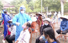 203 giáo viên, học sinh nhiễm Covid-19, kế hoạch cho học sinh lớp 12 tới trường phải hủy