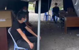 Xe khách chở 4 người nước ngoài không giấy tờ tùy thân, không giấy xét nghiệm Covid-19