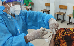 Vắc-xin Covid-19 sẽ hiệu quả hơn nhờ sai sót về liều lượng?