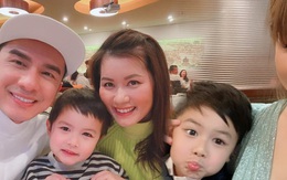 Quý tử lên đồ bảnh bao song ca cùng Đan Trường, vợ đại gia có 1 hành động đặc biệt hé lộ mối quan hệ sau ly hôn