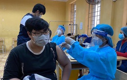 Phòng phản vệ nặng sau tiêm vắc xin Covid-19 cho trẻ, chuyên gia kiến nghị tiêm giảm liều