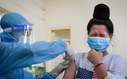 Ngày 4/11 thêm 6.580 ca COVID-19 mới, nhiều tỉnh miền Tây đã "đổi màu" cấp độ dịch