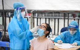 Ngày 1/12, Hà Nội phát hiện 'kỷ lục' 469 ca mắc Covid-19, trong đó, 202 ca cộng đồng