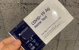 Cùng nhãn mác, xuất xứ, kit test nhanh COVID-19 "chào hàng" khắp nơi, "loạn" giá bán: Những nguy cơ người mua gặp phải