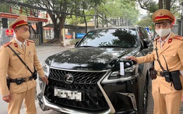 Hà Nội: Phát hiện siêu xe Lexus “đeo nhầm” biển số