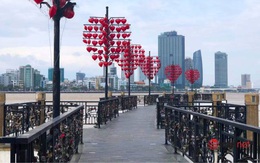 Mở cửa cả tháng, cầu Tình yêu không bóng khách, bảo tàng Chăm ngày chỉ 1-2 người