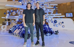 Đại gia Đức Huy hiếm hoi đăng ảnh với con trai cả, vẻ ngoài ở tuổi 18 khiến netizen ngỡ ngàng!