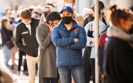 Omicron xuất hiện, số ca mắc Covid-19 của Nam Phi tăng 408%