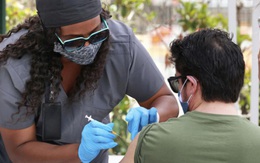 Số ca mắc Covid-19 mỗi ngày ở Mỹ lần đầu vượt quá 100.000 trong vòng 2 tháng