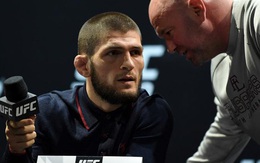 Dana White khẳng định Khabib vẫn là nhà vô địch hạng nhẹ, xác nhận sẽ tiếp tục thuyết phục "Đại bàng" trở lại