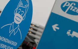 CDC: "Phản ứng mạnh sau tiêm chủng vaccine COVID-19 là rất hiếm gặp"