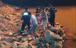 Vụ xe máy, tiền bạc ở trên cầu, nam thanh niên mất tích: Phát hiện thi thể dưới sông