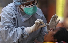 Số ca mắc Covid-19 tại Ấn Độ bất ngờ giảm 90%, điều gì đã xảy ra?