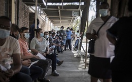 Dịch COVID-19 tại châu Âu nghiêm trọng trở lại