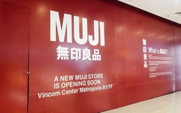 Hot: MUJI âm thầm căng bạt đỏ tại Vincom Center Metropolis, ngày khai trương tại Hà Nội chẳng còn xa