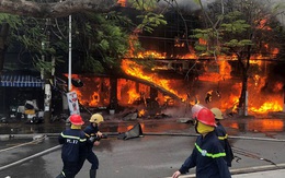 Bà hỏa thiêu  rụi nhà hàng lớn giữa trung tâm TP Hải Phòng