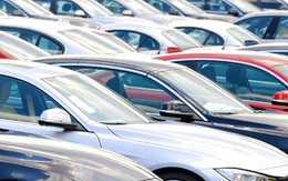 Xe ô tô nhập khẩu giảm "sốc" trong tháng giáp Tết