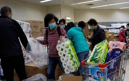 Nhóm cướp giấy toilet ở Hong Kong hồi đầu dịch Covid-19 bị tống giam hơn 3 năm