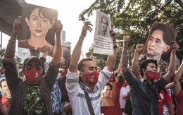 Myanmar: Phiên tòa xét xử bà Suu Kyi bất ngờ bị hoãn
