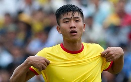 Rút kinh nghiệm từ vụ Công Phượng, hàng thủ Viettel 'chăm sóc' Phan Văn Đức kỹ từng li