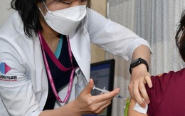 Hàn Quốc kết luận vaccine ngừa COVID-19 không liên quan đến 8 ca tử vong