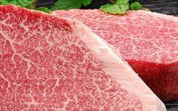 Tại sao bò Wagyu lại đắt đỏ đến vậy?