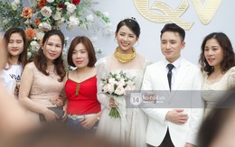 Đám cưới Phan Mạnh Quỳnh tại Nghệ An: Cô dâu đeo vàng siêu nhiều và tình tứ bên chú rể gây sốt, tiệc cưới khủng "náo loạn" cả làng quê!