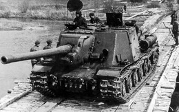 Quân Liên Xô thất bại nặng dưới tay phát xít Đức do sai lầm của viên tướng Ba Lan