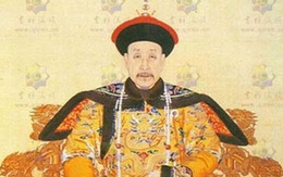 "Thâm cung" về hoàng đế Khang Hy: Lấy cô ruột làm vợ, "ân ái" từ lúc 12 tuổi