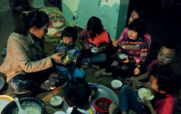 Bất ngờ với cuộc sống hiện tại của người phụ nữ 29 tuổi đẻ 8 con ở Hà Nội