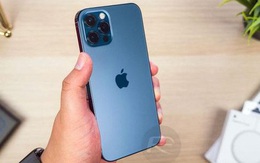 Hút khách dịp lễ, nhiều smartphone đẹp giảm giá mạnh để kích cầu