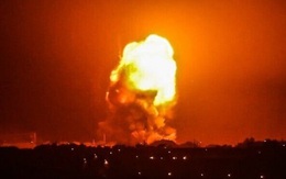 Hệ thống phòng không bị “vô hiệu hoá”, Israel đang bị hàng trăm tên lửa tấn công