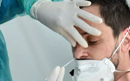 COVID-19: Những triệu chứng đáng chú ý cả khi đã xét nghiệm âm tính