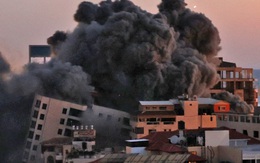 Ảnh: Khung cảnh hoang tàn sau hàng loạt cuộc không kích trả đũa của Israel ở dải Gaza