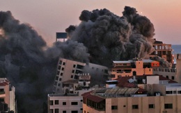 Ảnh: Khung cảnh hoang tàn sau hàng loạt cuộc không kích trả đũa của Israel ở dải Gaza