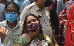 Hàng loạt biến chứng hiếm gặp xuất hiện, khủng hoảng Covid-19 ở Ấn Độ ngày càng bế tắc?