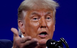 Ông Donald Trump bị kiện vì dùng từ nhạy cảm trong đại dịch Covid-19