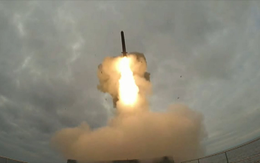 Nghi vấn Nga lần đầu dùng tên lửa Zircon tấn công quân thánh chiến ở Syria
