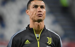 Hành động gây tranh cãi của Ronaldo khi Juventus vào top 4