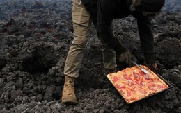 Độc đáo nướng bánh pizza trên núi lửa thách thức mọi thực khách