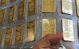Giá vàng trong nước bất ngờ tăng vọt vượt 57 triệu đồng/lượng