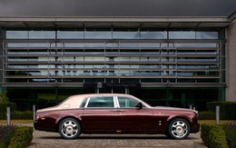 Chiếc Rolls Royce Phantom Lửa Thiêng của Chủ tịch FLC Trịnh Văn Quyết: Lộ tài liệu ghi giá 49,5 tỷ; có vách ngăn riêng như limousine