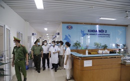 Không đeo khẩu trang, người nhà bệnh nhân bị phạt 10 triệu đồng