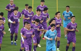 Quế Ngọc Hải: "Sức khỏe cầu thủ ĐT Việt Nam ổn định sau khi tiêm vắc xin Covid-19"