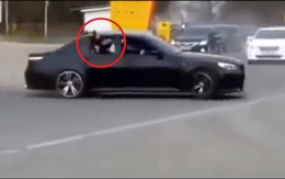 Xã hội đen Nga 'đốt lốp' BMW M5 giữa phố, dùng AK47 bắn thị uy