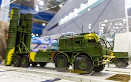 Ukraine ra mắt hệ thống phòng không SD-300 có thể đánh chặn tên lửa đạn đạo